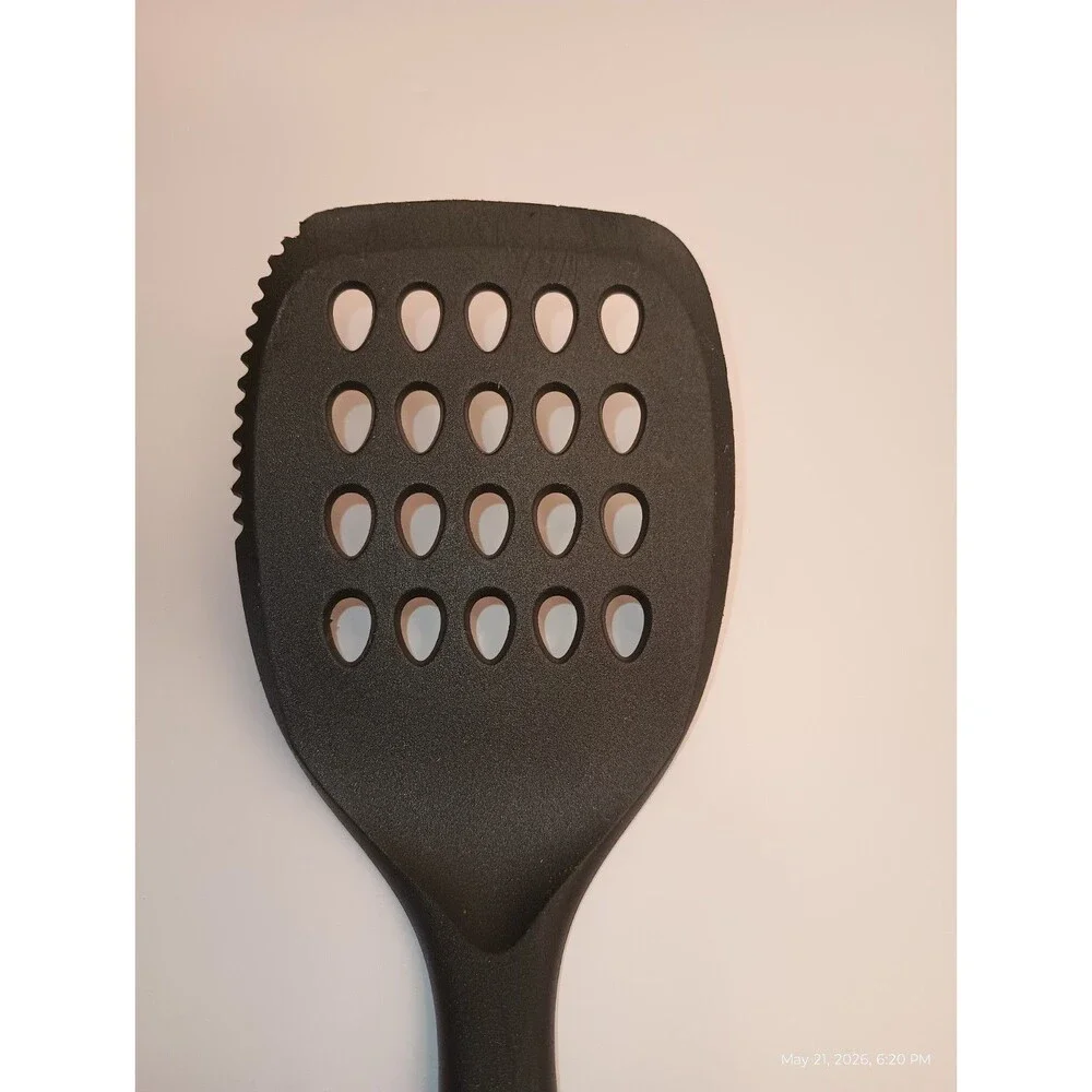 Goodful Slotted Turner Spatula, Black/Gray, Handle, Solid Pattern. NICE!